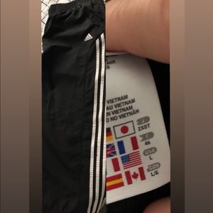 Cropped Adidas Trackpants size L